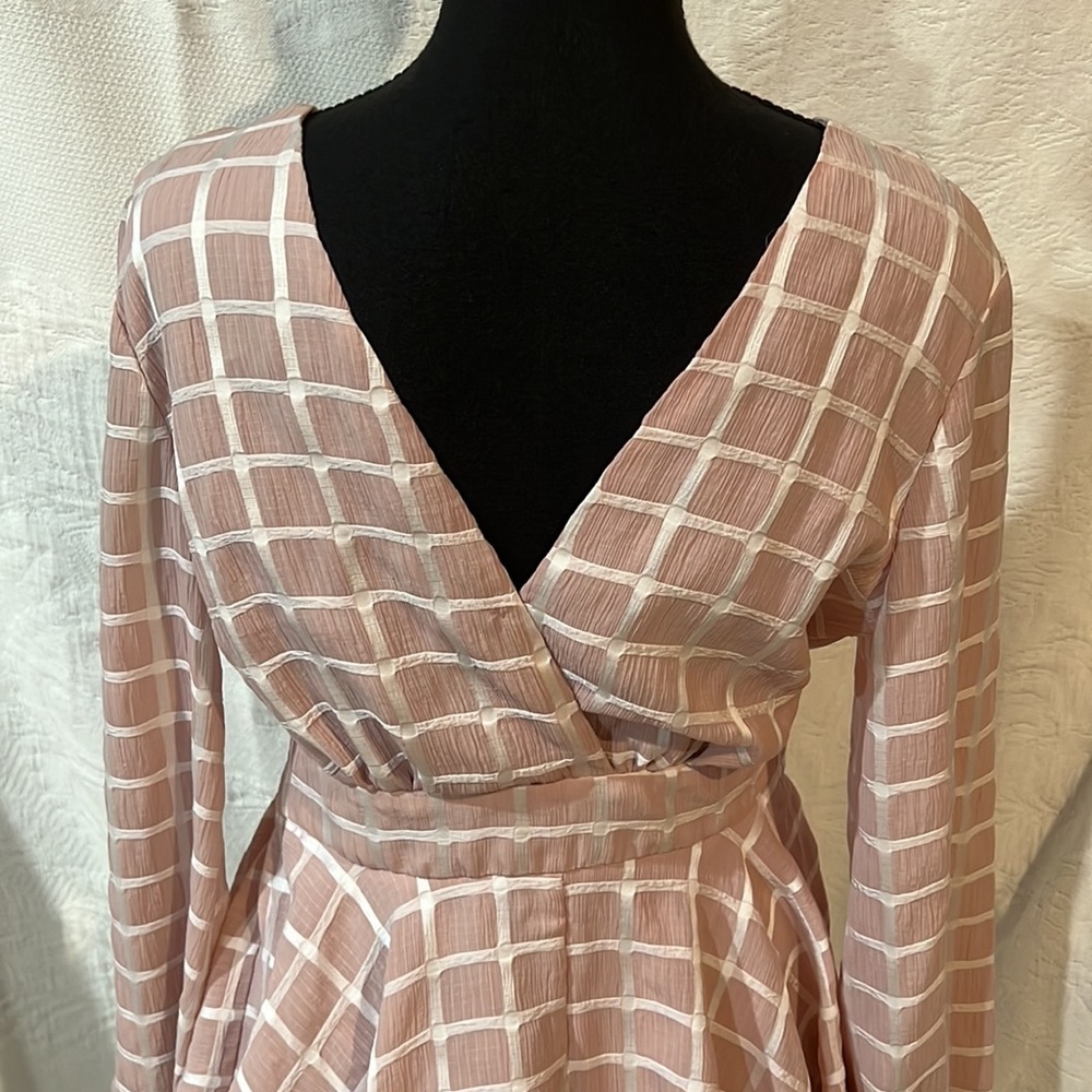 Blithe long sleeve romper, size‎ medium - image 3